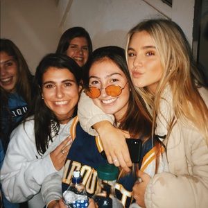 Meet your Posher, Ellie